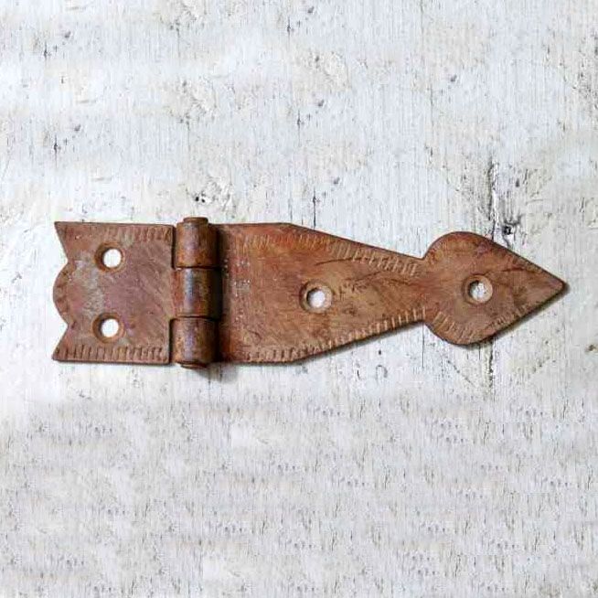 Rustic Iron 'Spades' Hinge