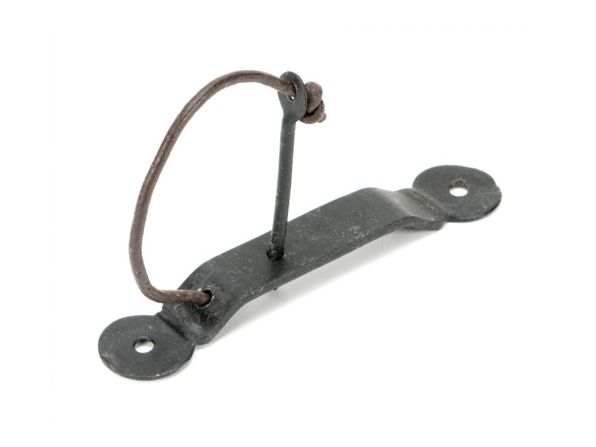 Traditional External Beeswax Locking Penny End Screw on Staple