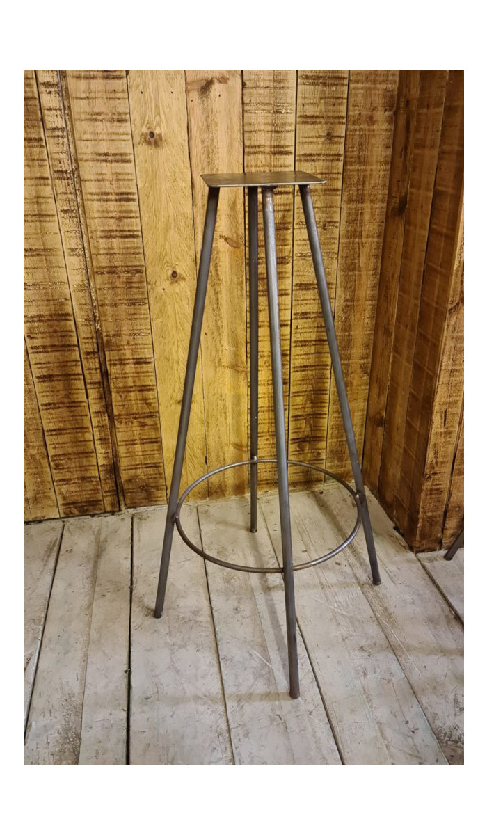 Traditional Natural Iron Stool