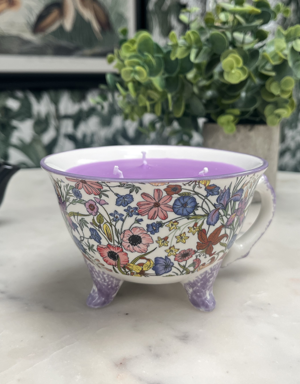 The 'Aurelia' Purple Floral Ceramic Three Feet Teacup Candle