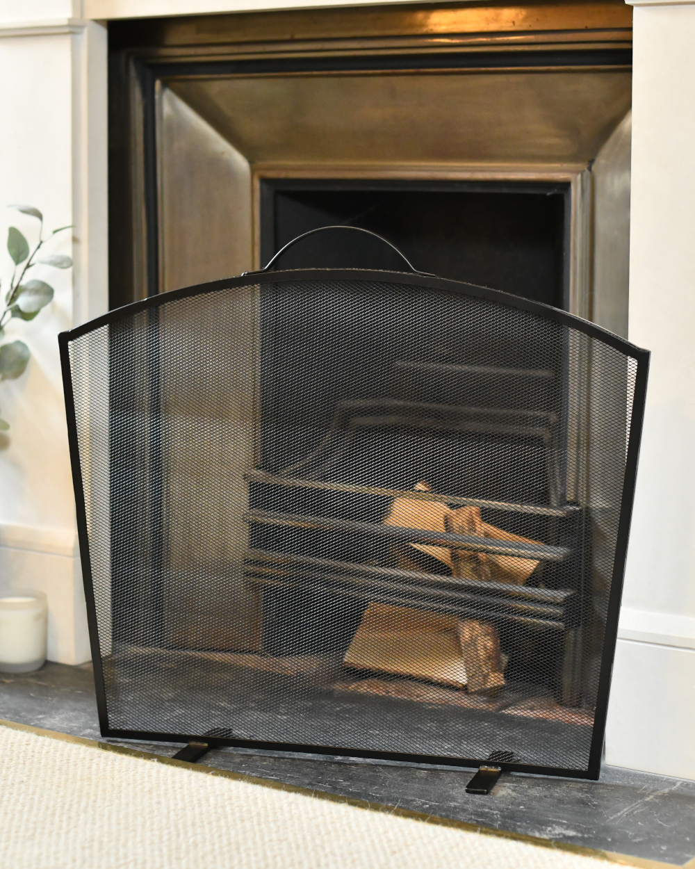 Large Contemporary Black 'Curvado' Fire Guard