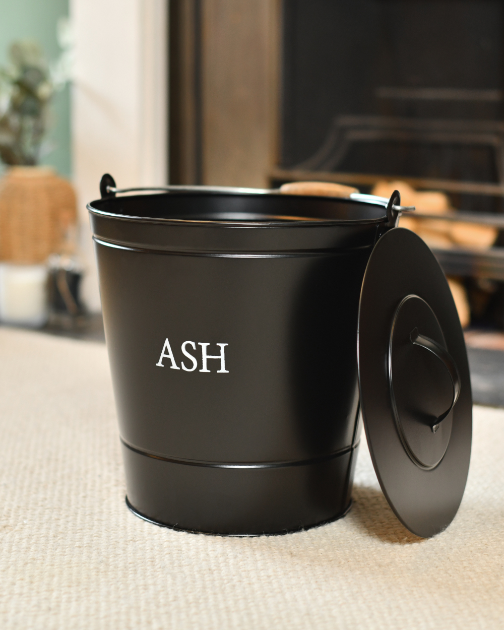Traditional Black 'Ash' Bucket with Lid