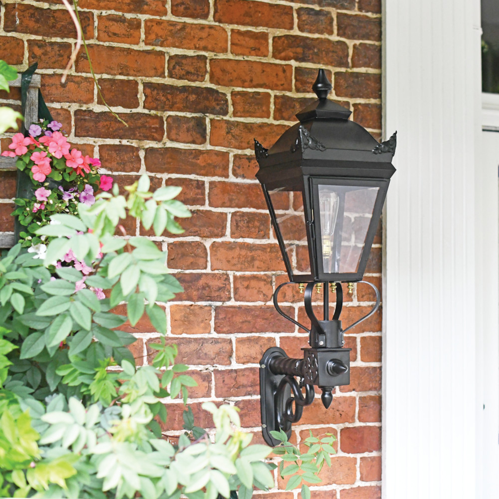 Traditional Black Victorian Ornate Wall Lantern