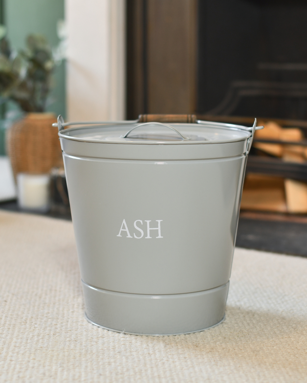 Traditional Grey 'Ash' Bucket with Lid