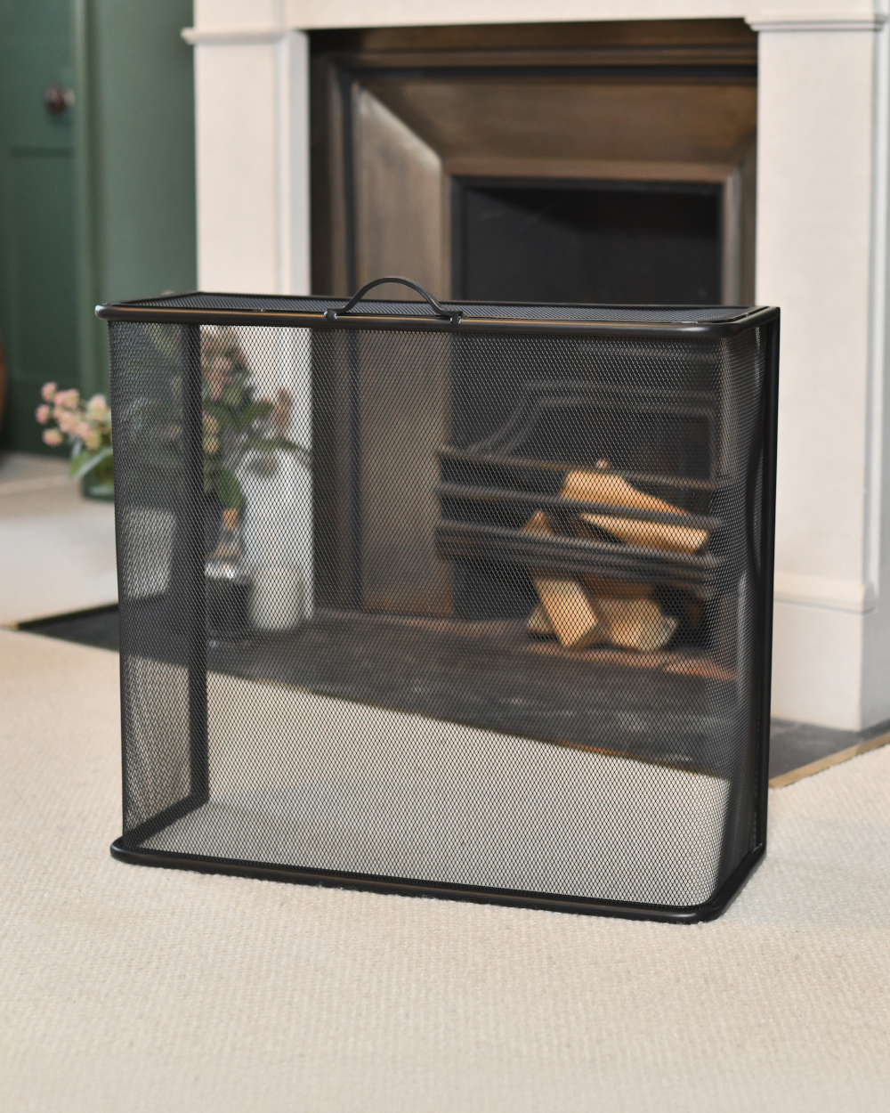 Traditional Black 'Horton' Fire Guar…