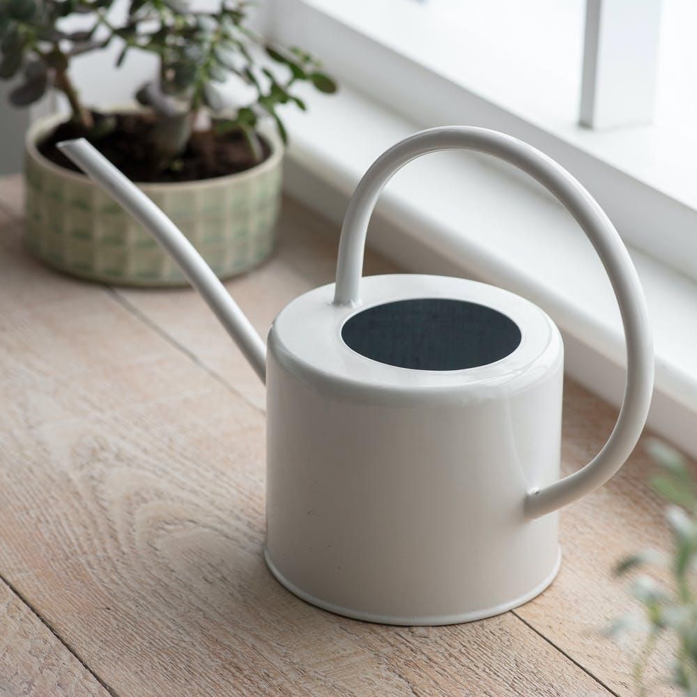 Contemporary Chalk 'Ayrlies' Watering Can - 1.9L