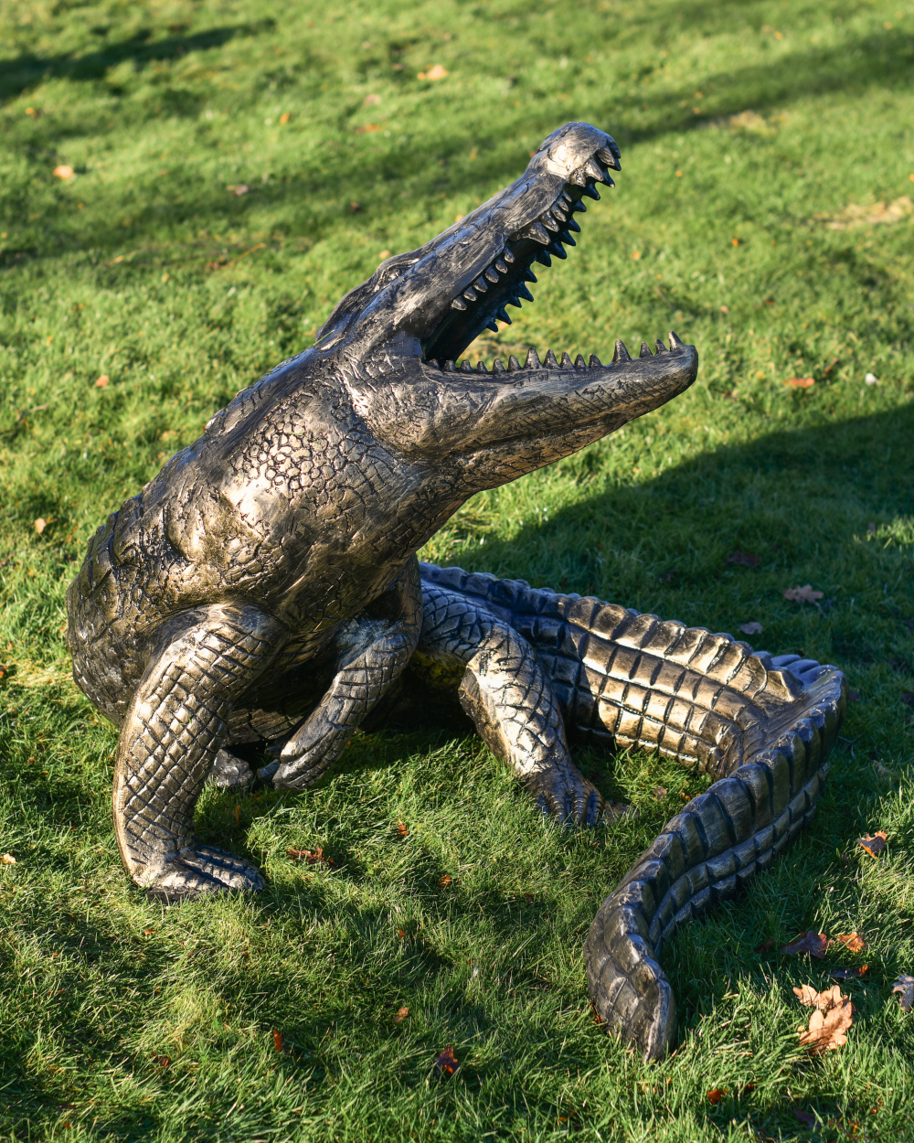 'Snapper' The Black & Gold Alligator Garden Sculpture - 115cm