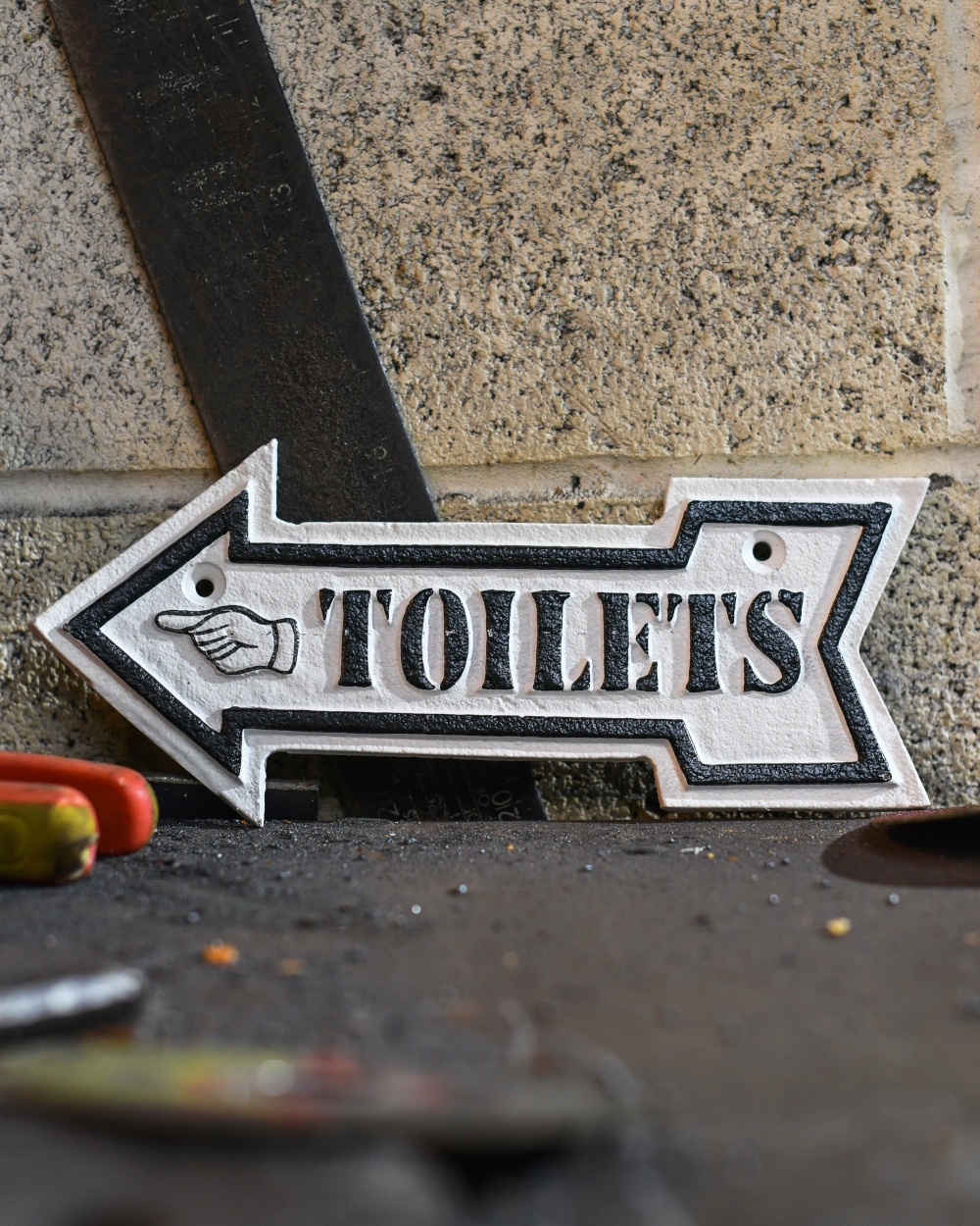 Traditional 'Toilets This Way' Cast Iron Sign - 20cm