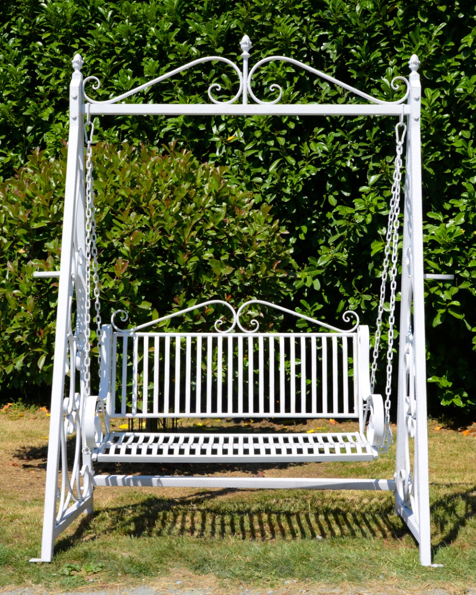 Wrought Iron Antique Cream 'Middlemi…