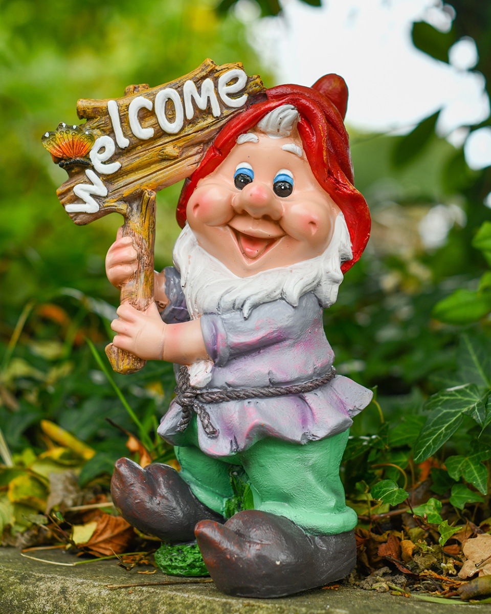 'Cobbin' The Resin Welcoming Garden Gnome - 30cm