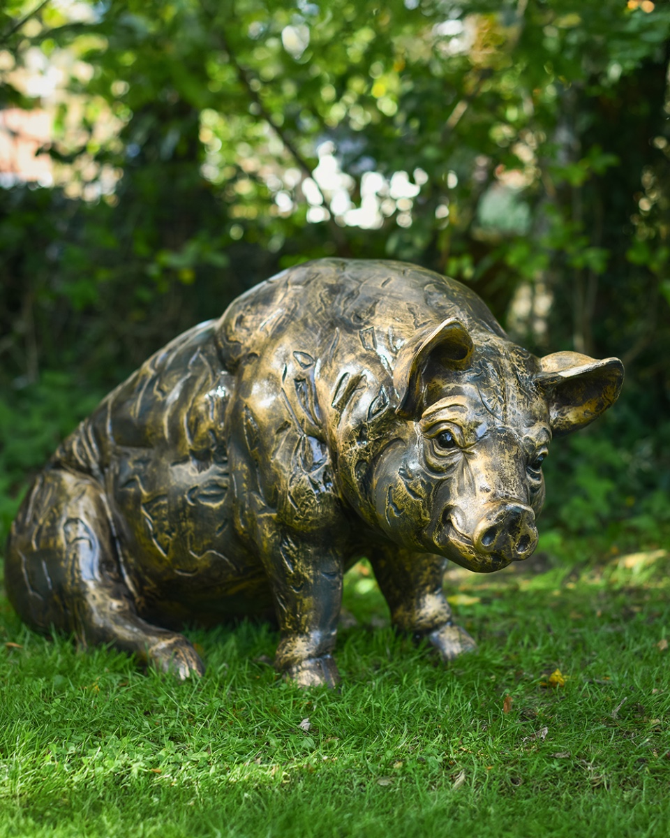 'Hank' The Sitting Pig Resin Garden …