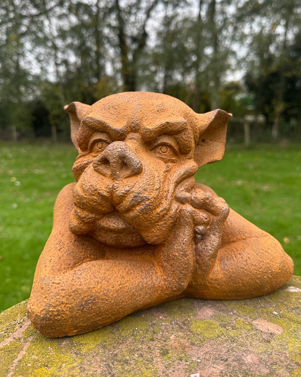 Rustic Cast Iron 'Drogan' The Dreami…