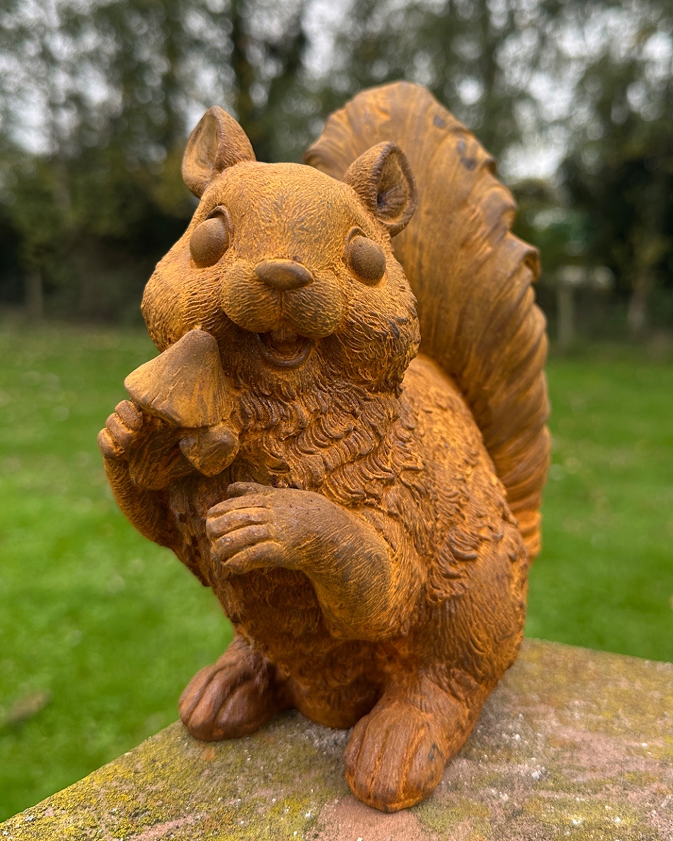Rustic Cast Iron 'Mushkin' The Squirrel Garden Sculpture