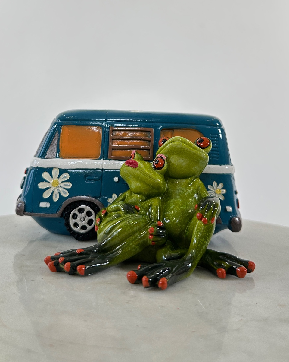 'Happy Campers' Resin Frog Ornament