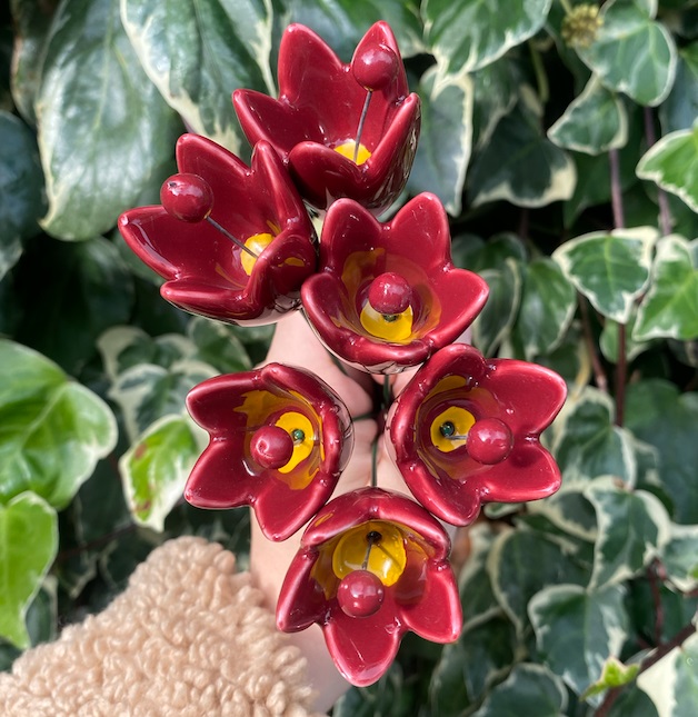 Set Of Six Burgundy Lilly Ornate Ceramic Flower Decoration (Clearance)