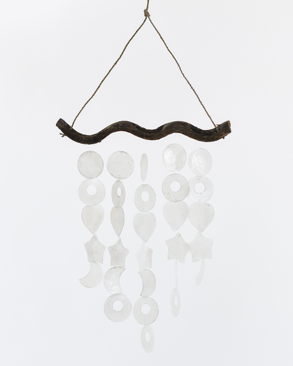 Deluxe Teak & Shell 'Celestia' Wind Chime - White