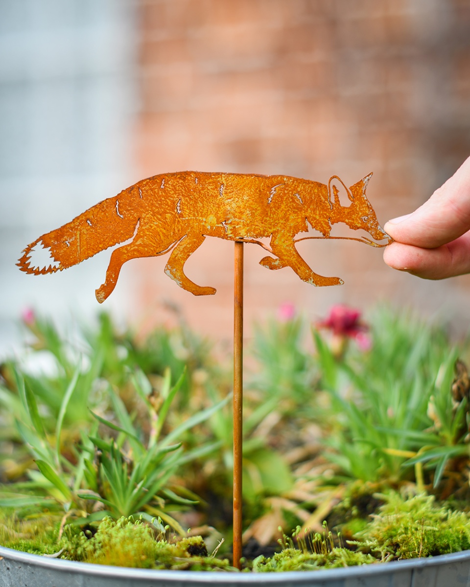 Rustic Sneaking Fox Decorative Plant Pot Spike - Pack Of Two Sale