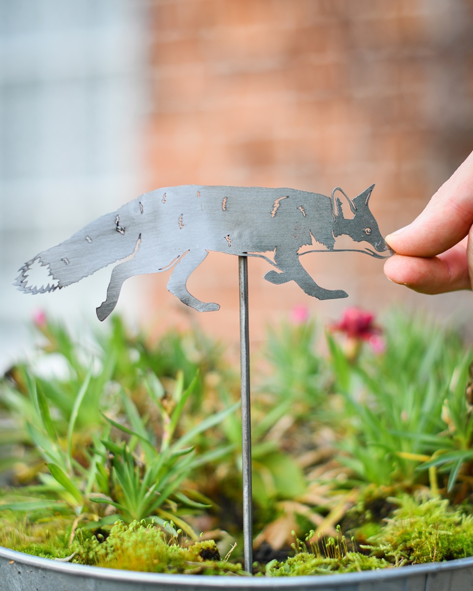 Sneaking Fox Decorative Plant Pot Spike - Pack Of Two Scale