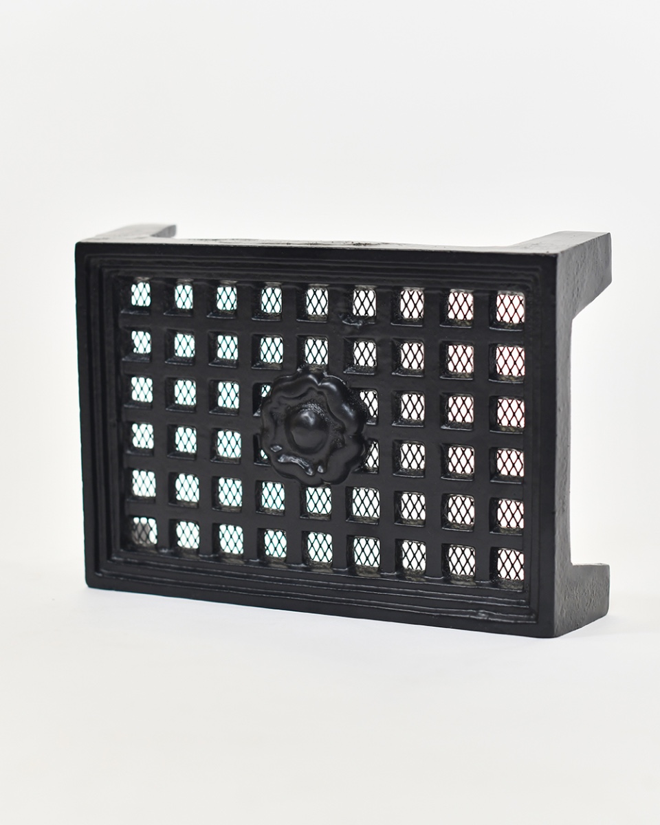 'Tudor Bloom' Black Cast Iron Air Brick - 9" x 6"