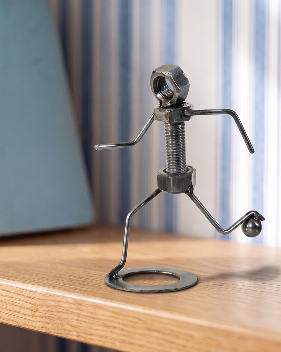 'Iron Striker' Scrap Metal Art Footb…