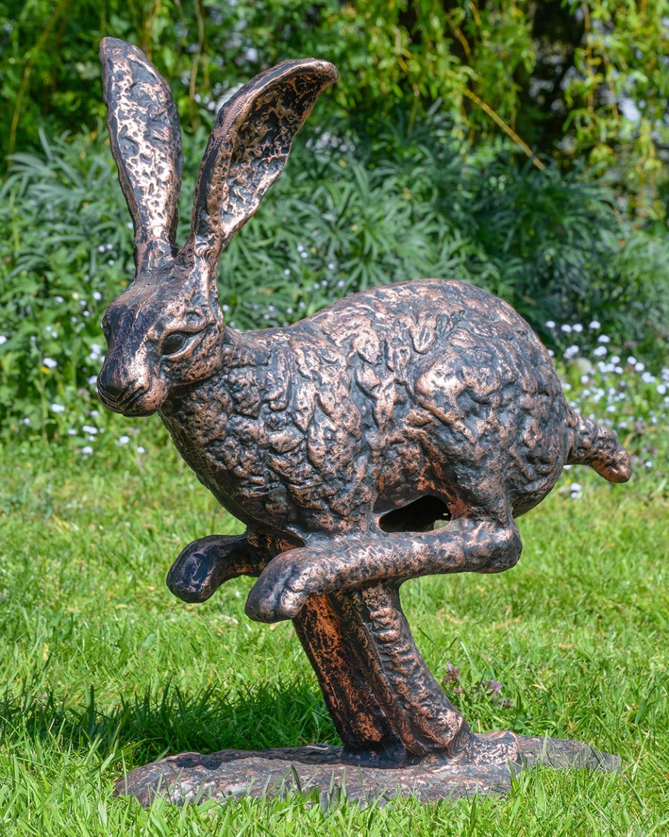 Cast Aluminium Sprinting Hare Garden…