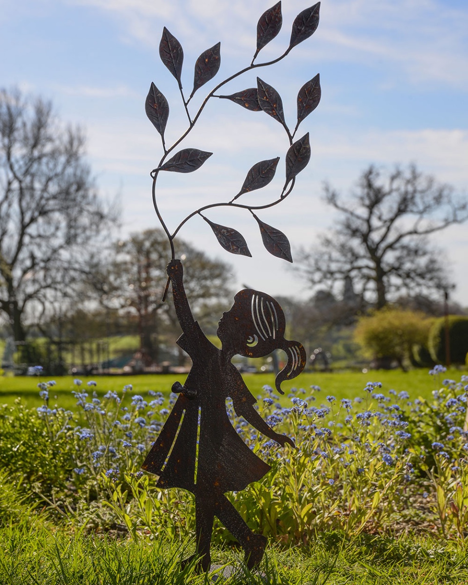 Rustic 'Juniper' Garden Silhouette -…