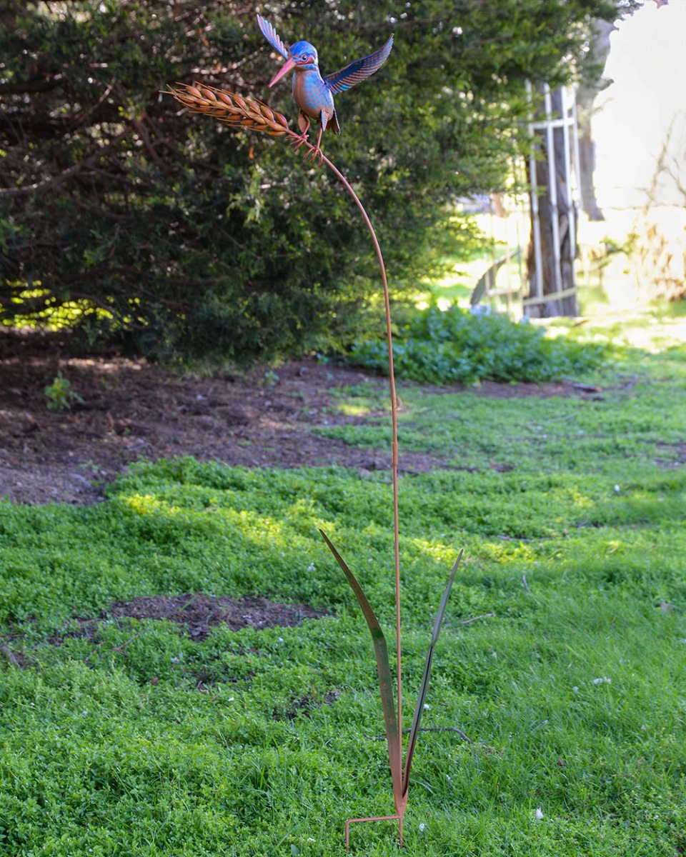Rustic 'River Scout' Garden Lawn Spi…