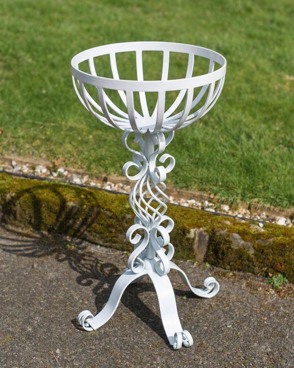 Wrought Iron White Garden Basket Planter