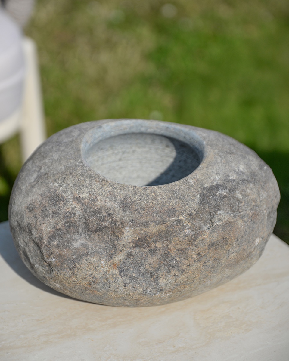 Natural Stone Pot Holder Medium