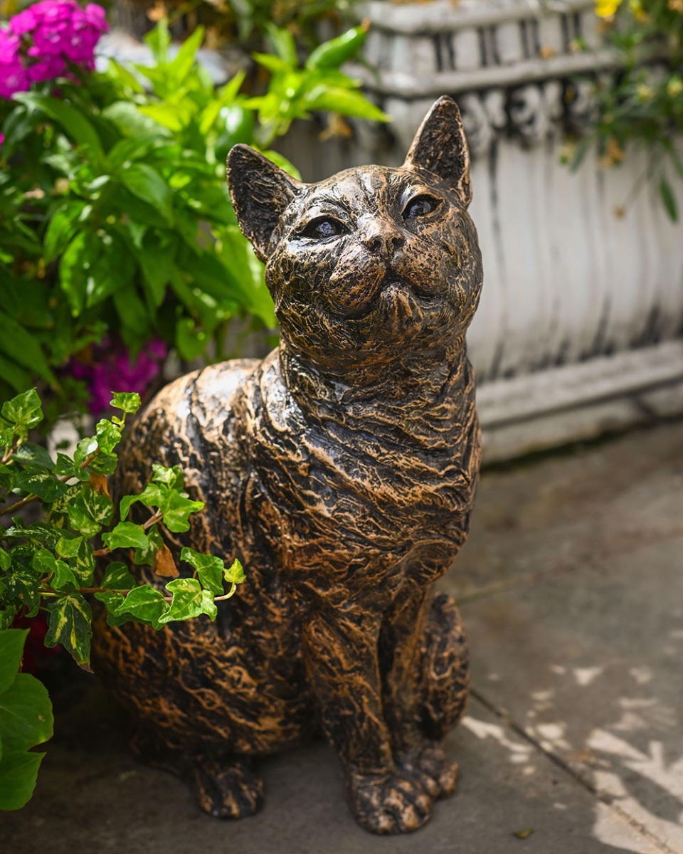 Bronze 'Gideon' The Sitting Cat Gard…