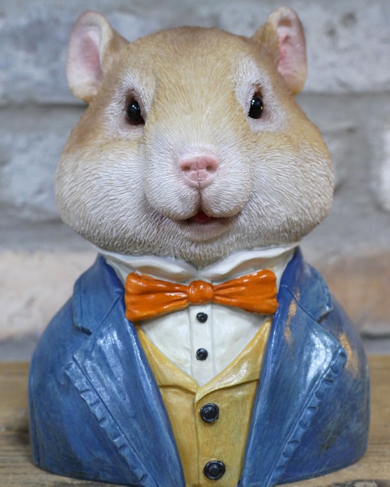 'Cheeky Chamberlain' Resin Mouse Bust